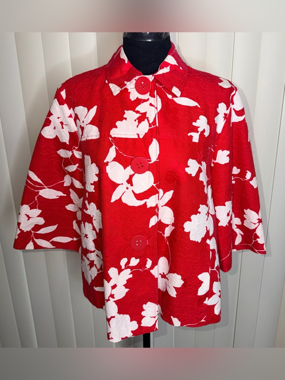 Coldwater Creek Red White Floral Jacquard Button Front Swing Jacket Womens Sz 10